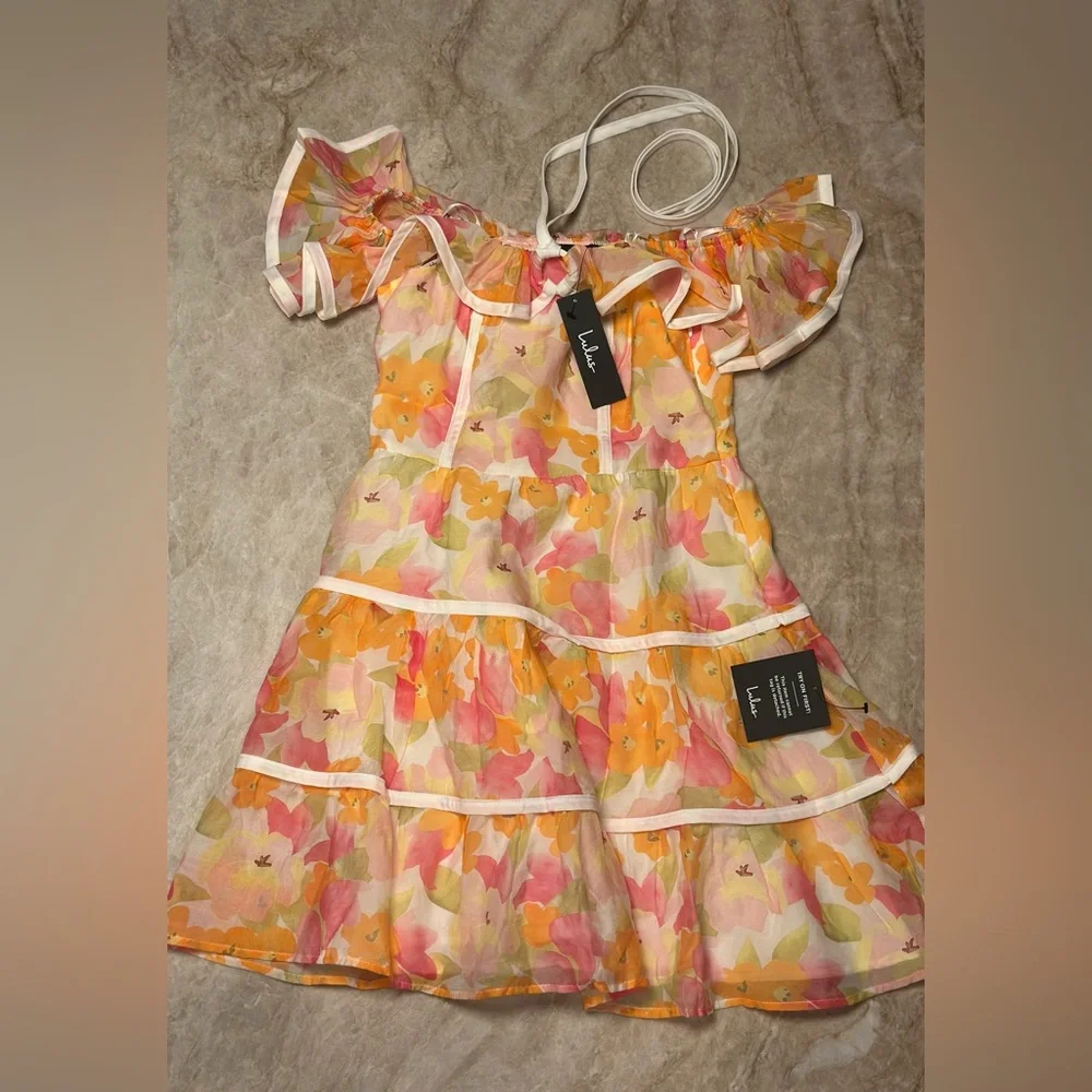 Lulus | NWT Ivory Floral Halter Cold-Shoulder Mini Dress - Picture 3 of 4